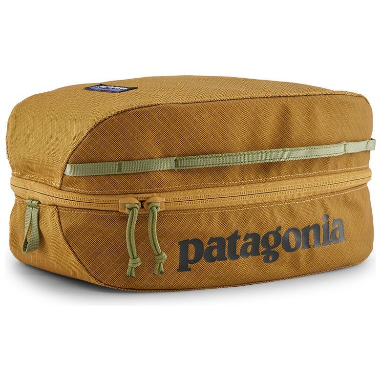 Patagonia Black Hole Cube 6L Pufferfish Gold Image 01